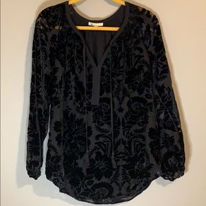 DR2 Black Long Sleeve Velvet Floral Top